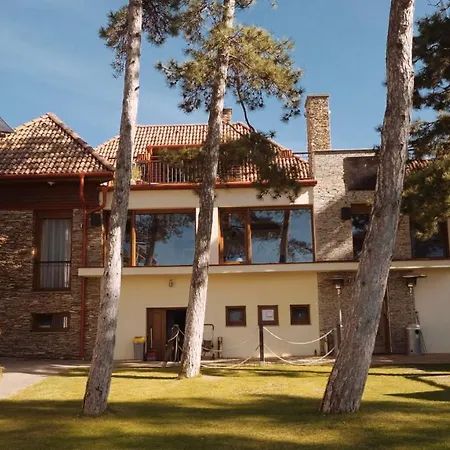 公寓 Royal Mediterran 希欧福克