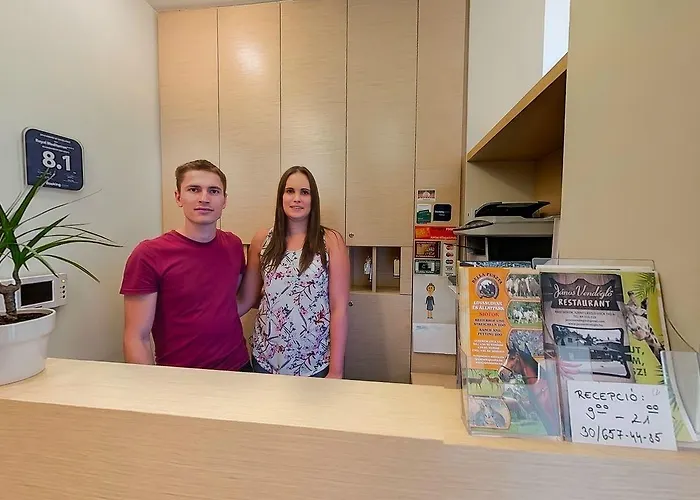 Royal Mediterran * שיופוק