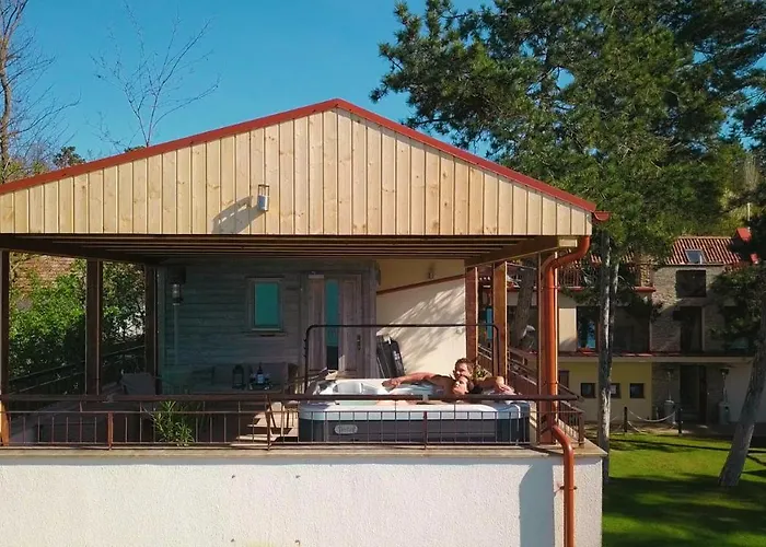 Royal Mediterran דירה שיופוק